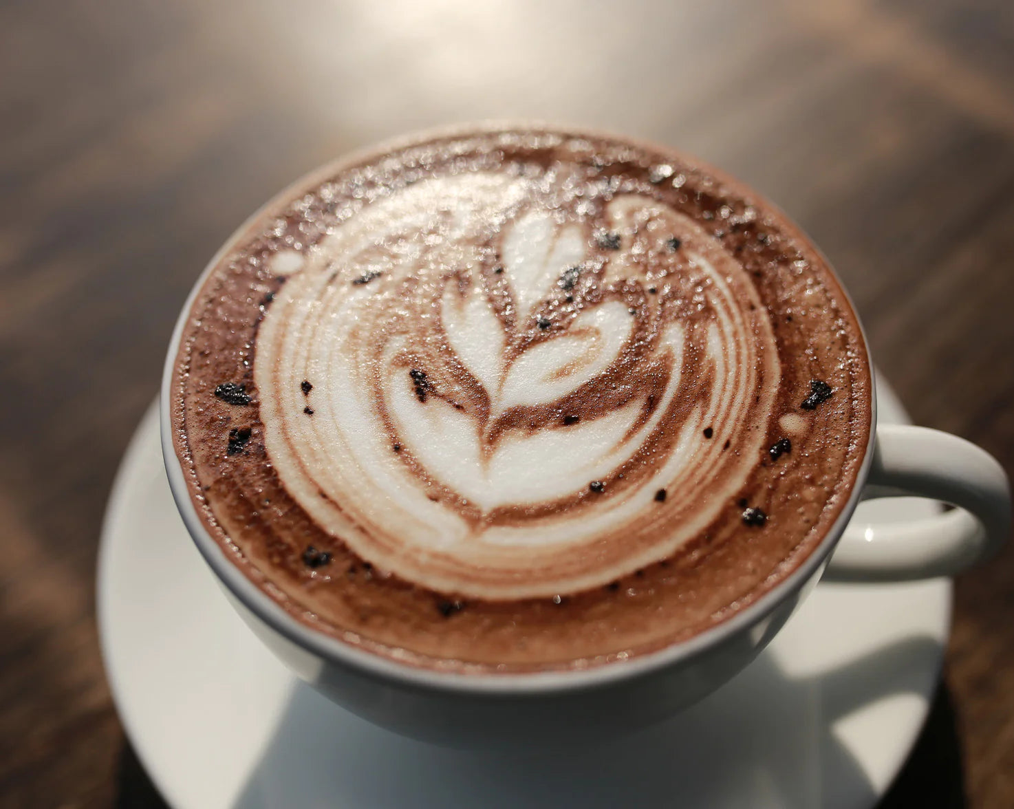 How to Froth Milk for a Mocha at Home Bizewo